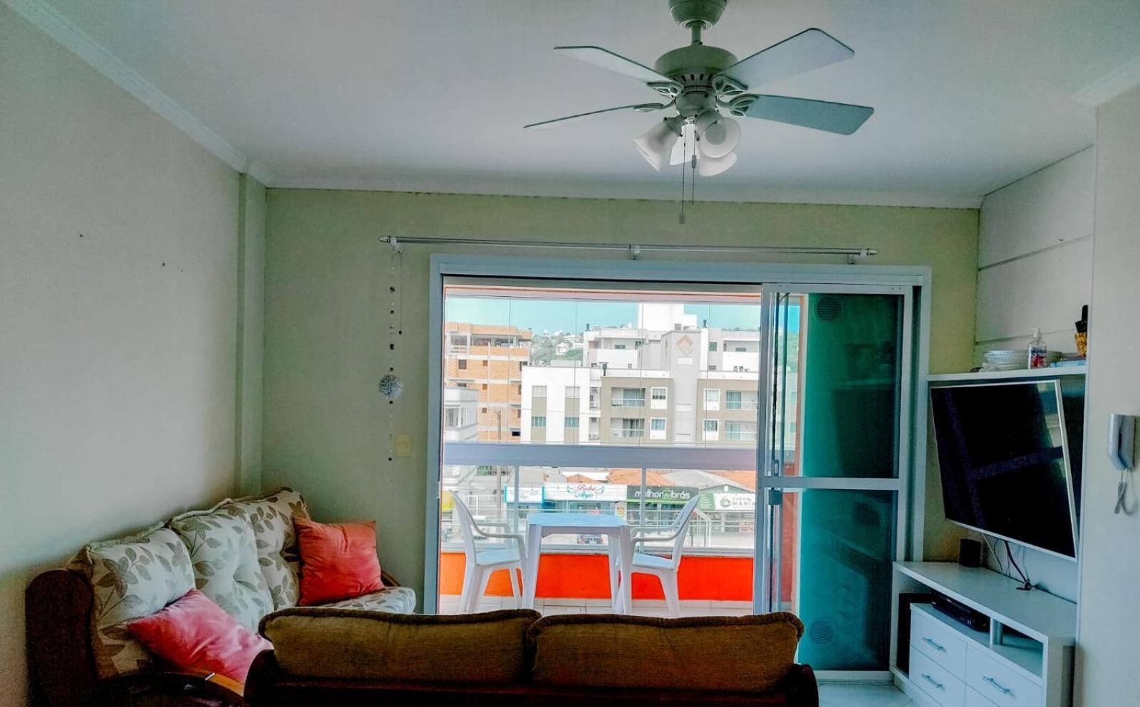 3 Quartos A 280m Da C Roupa De Cama - Sacada Com Churrasqueira - Climatizado - 10 Min A Pe Da Passarela Do Ribeiro E Acesso A De Bombinhas - 5 Min A Pe De Supermercados - Ate 8 Pessoas, Ideal P Familias, Grupos, Criancas Bombas
