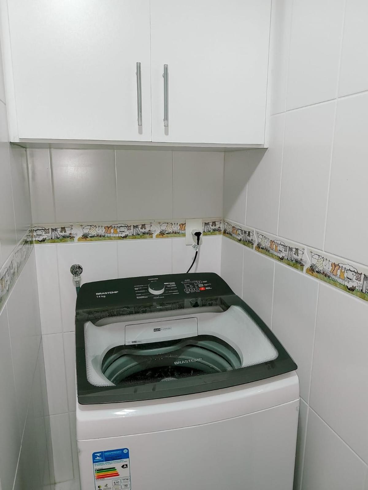 3 Quartos A 280m Da C Roupa De Cama - Sacada Com Churrasqueira - Climatizado - 10 Min A Pe Da Passarela Do Ribeiro E Acesso A De Bombinhas - 5 Min A Pe De Supermercados - Ate 8 Pessoas, Ideal P Familias, Grupos, Criancas Apartment